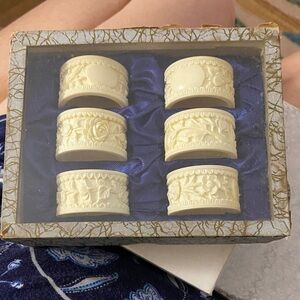 Intricate Floral Cream Napkin Rings Set